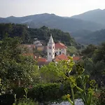 Cacini Dvori