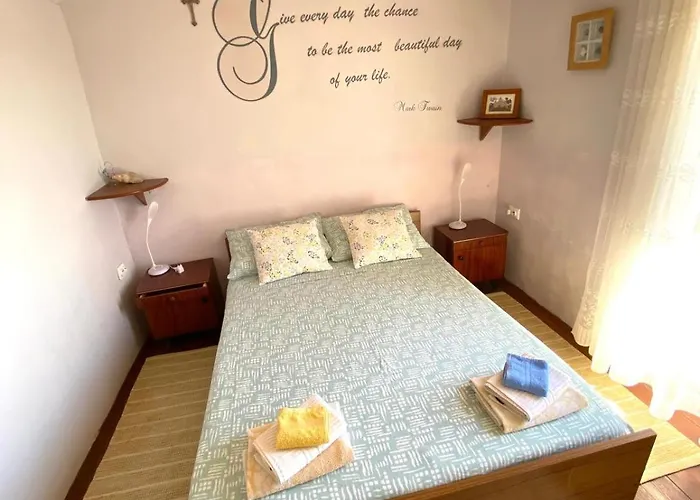 Cacini Dvori * Lastovo